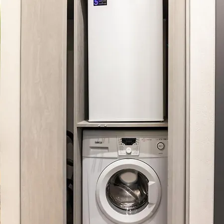 Near Opera 아파트 *