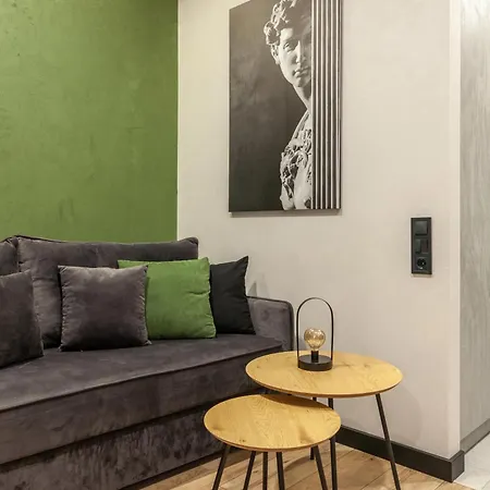 Near Opera 아파트